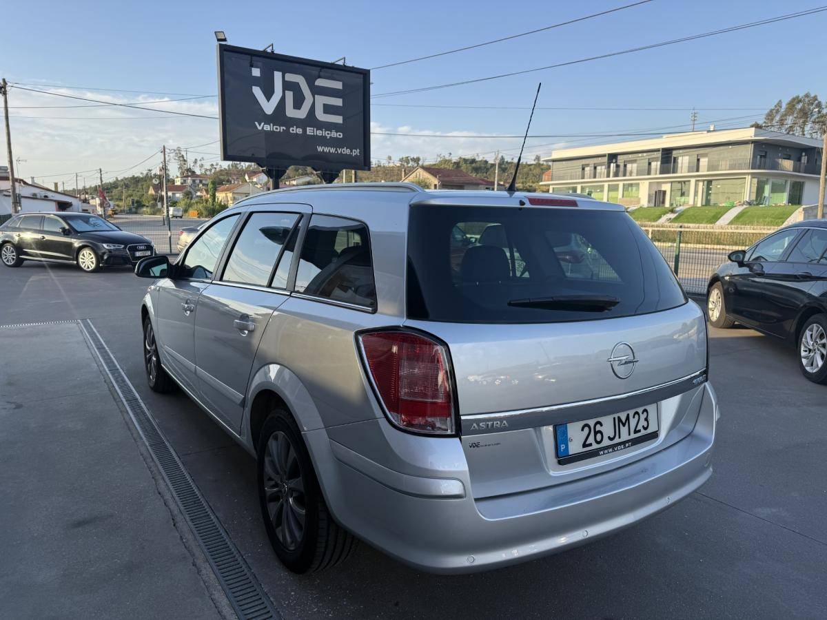 opel-astra-caravan-2010-diesel-1686cc