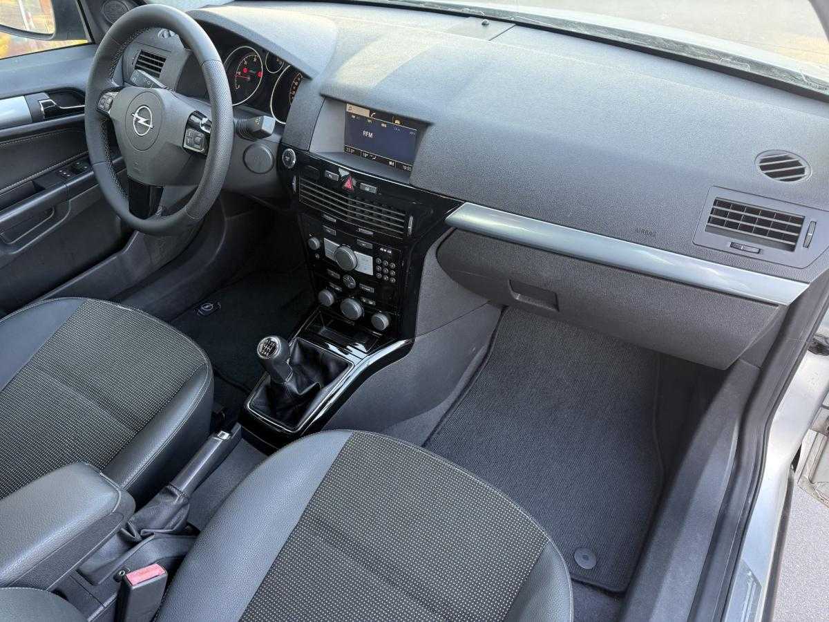 opel-astra-caravan-2010-diesel-1686cc