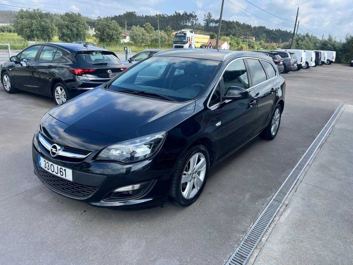 opel-astra-sport-tourer-2014-diesel-1598cc