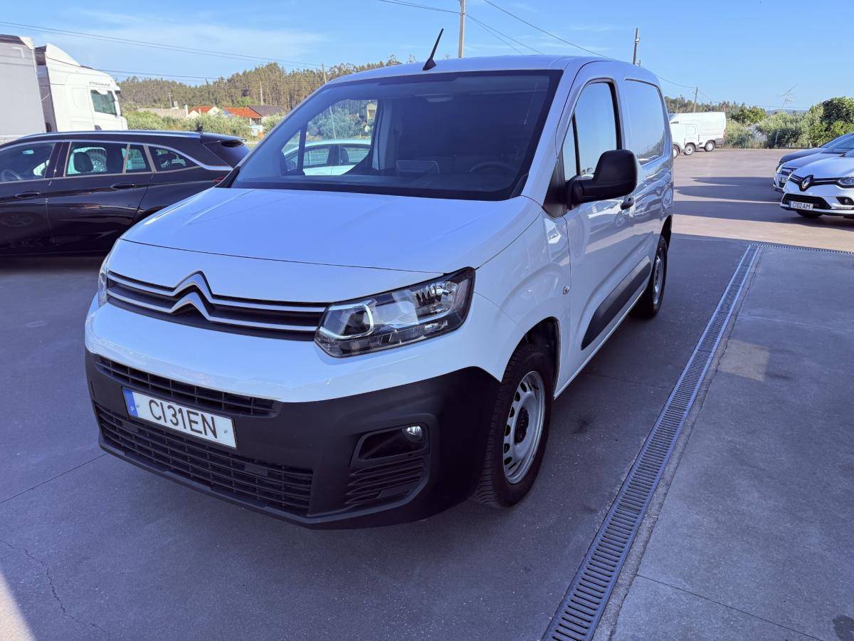 citroen-berlingo-2021-diesel-1499cc