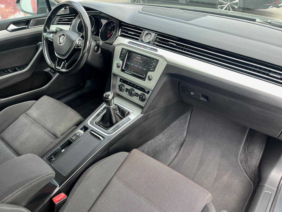 volkswagen-passat-variant-2016-diesel-1598cc
