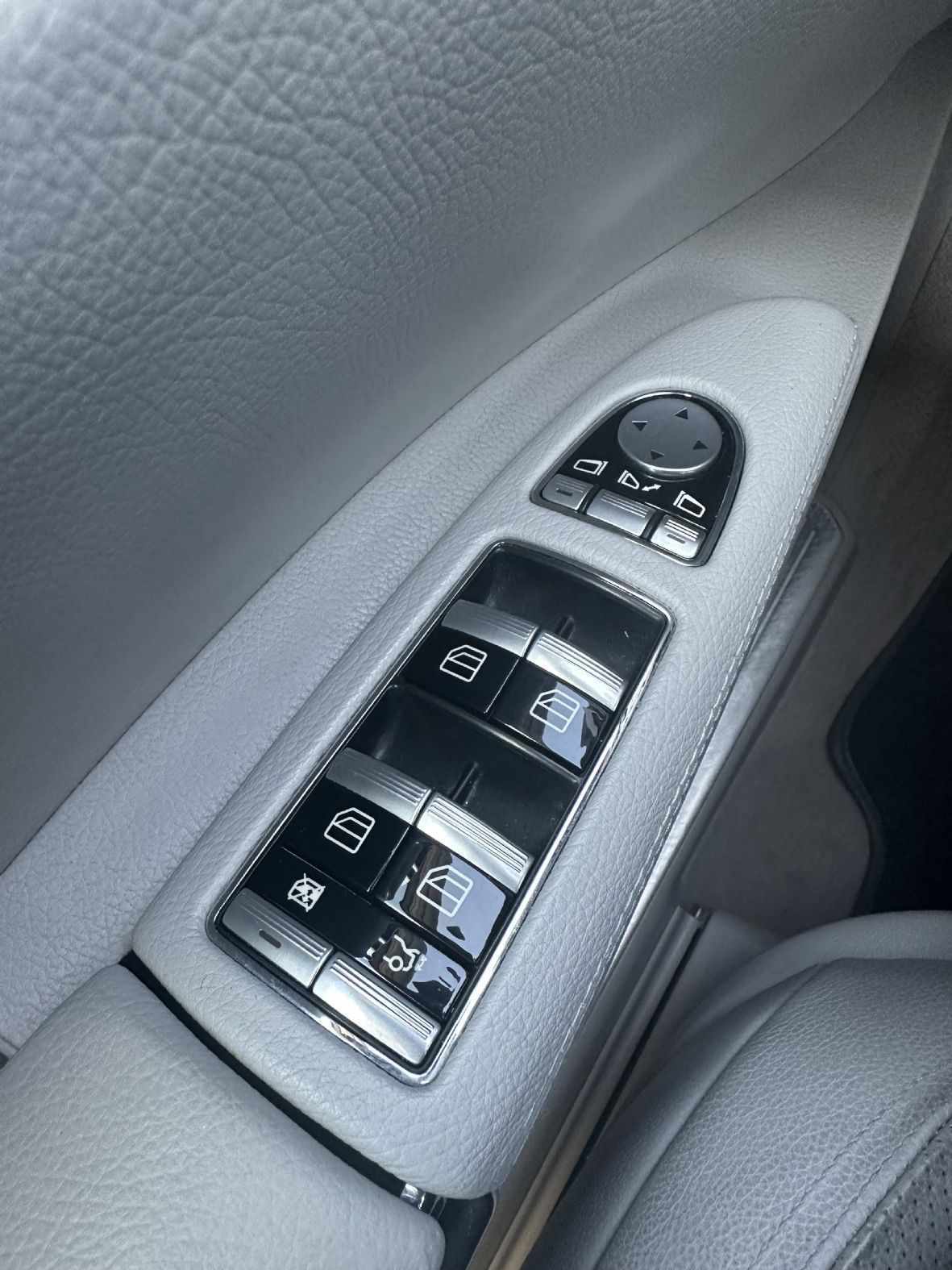 mercedes-benz-classe-s-2010-diesel-3996cc