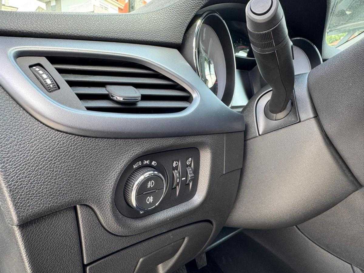opel-astra-2020-gasolina-1199cc