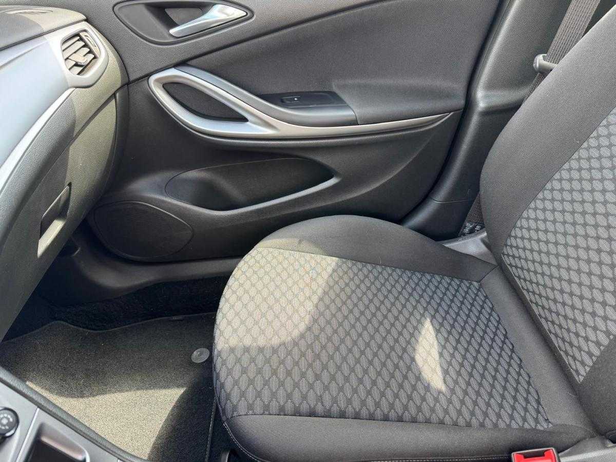 opel-astra-2020-gasolina-1199cc