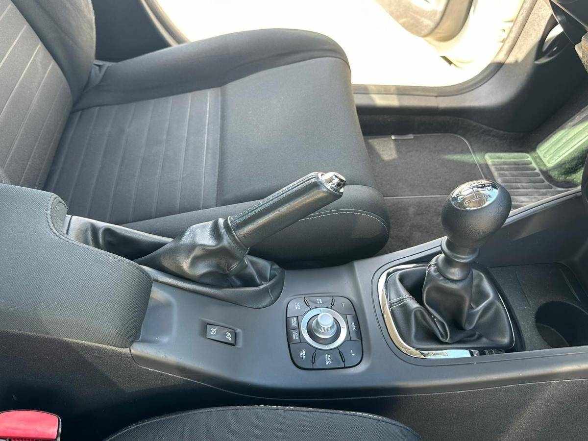 renault-megane-break-2015-diesel-1500cc