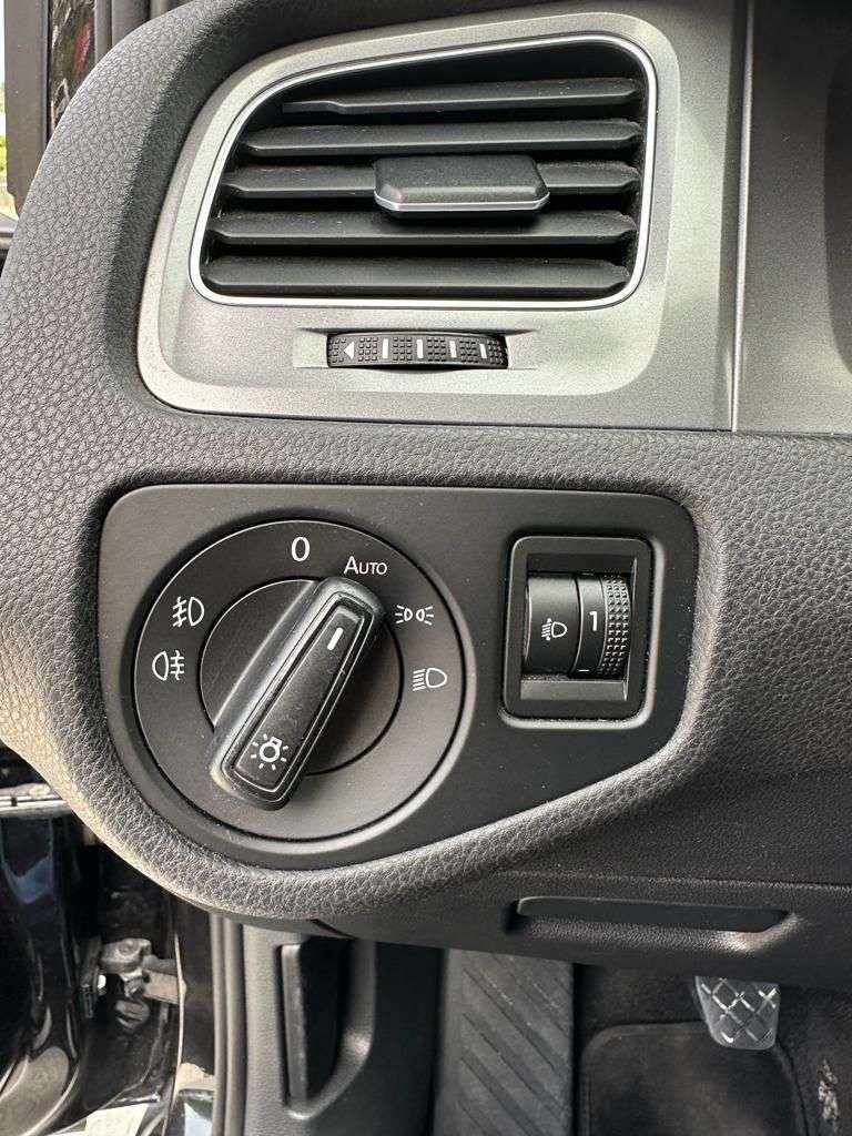 volkswagen-golf-2014-gasolina-1197cc