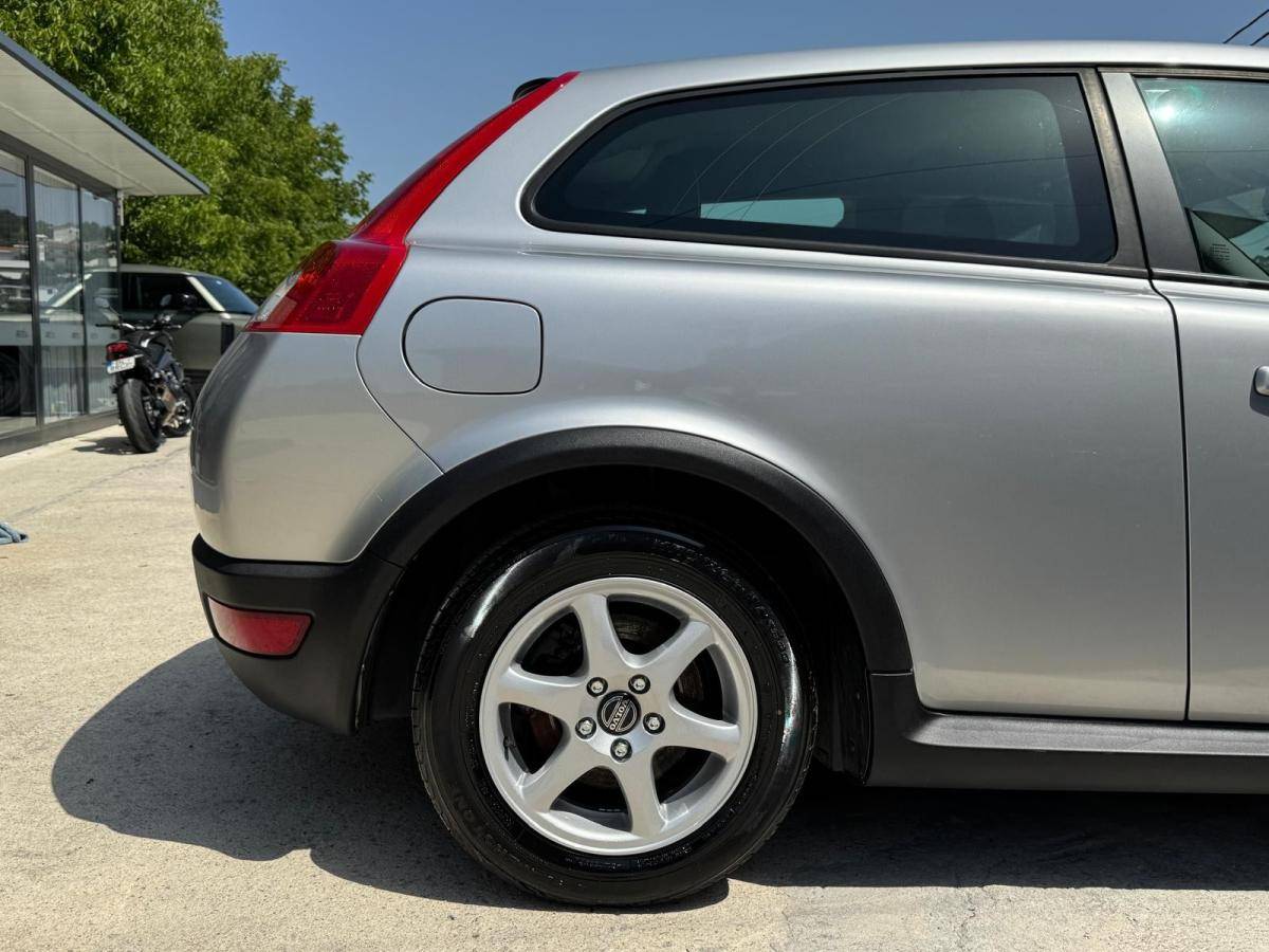volvo-c30-2010-diesel-1560cc