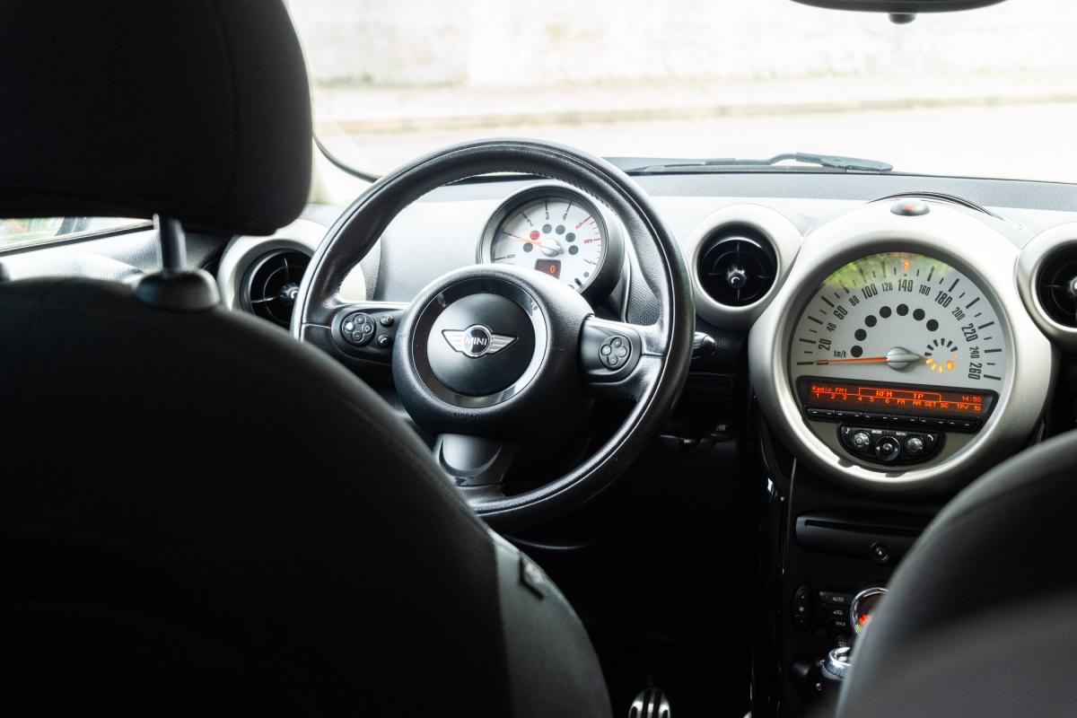 mini-countryman-2011-diesel-1995cc