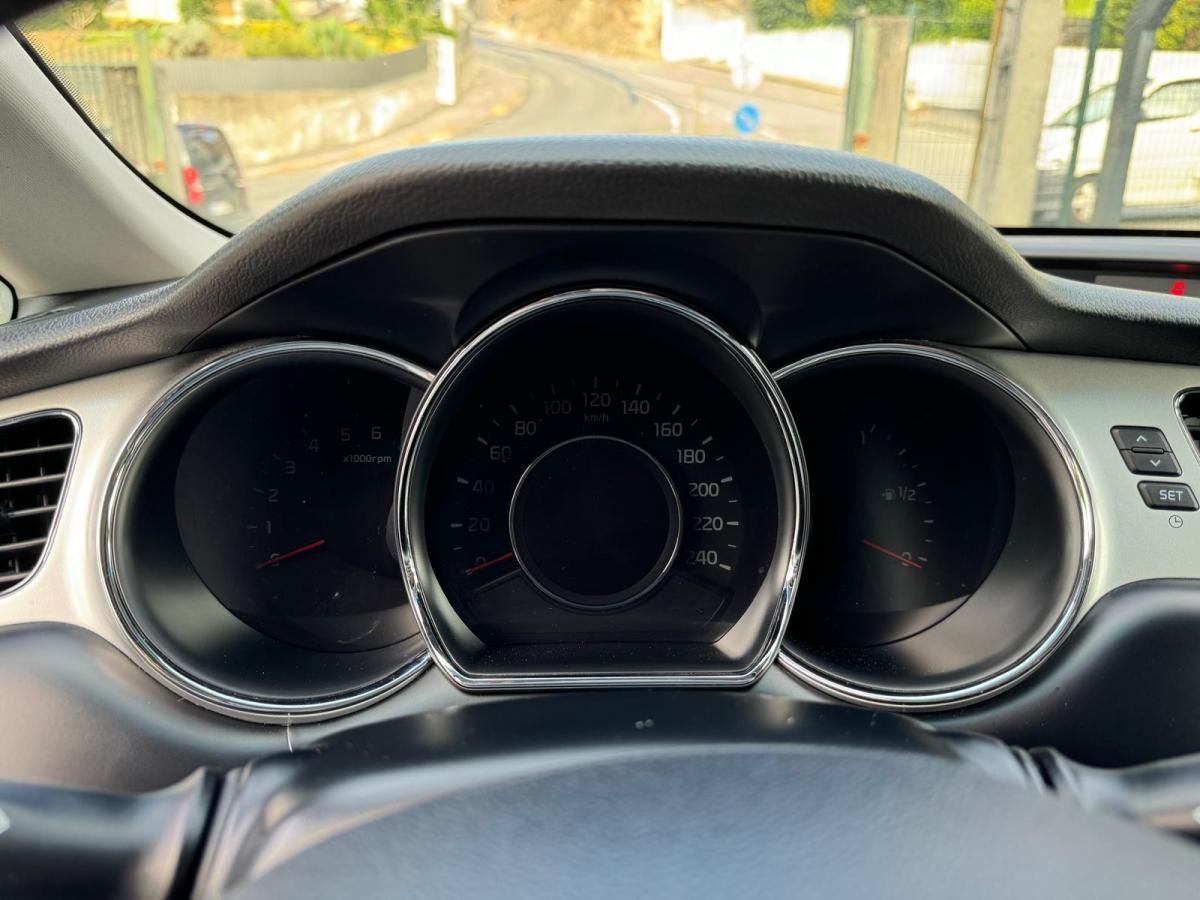 kia-ceed-2014-diesel-1582cc