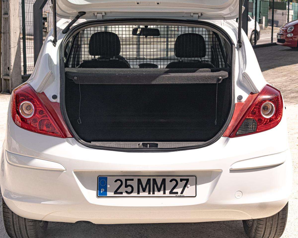 opel-corsa-2011-diesel-1248cc