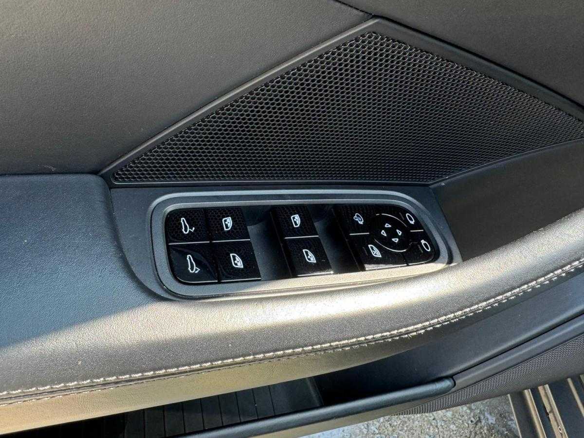 porsche-panamera-2016-diesel-3956cc