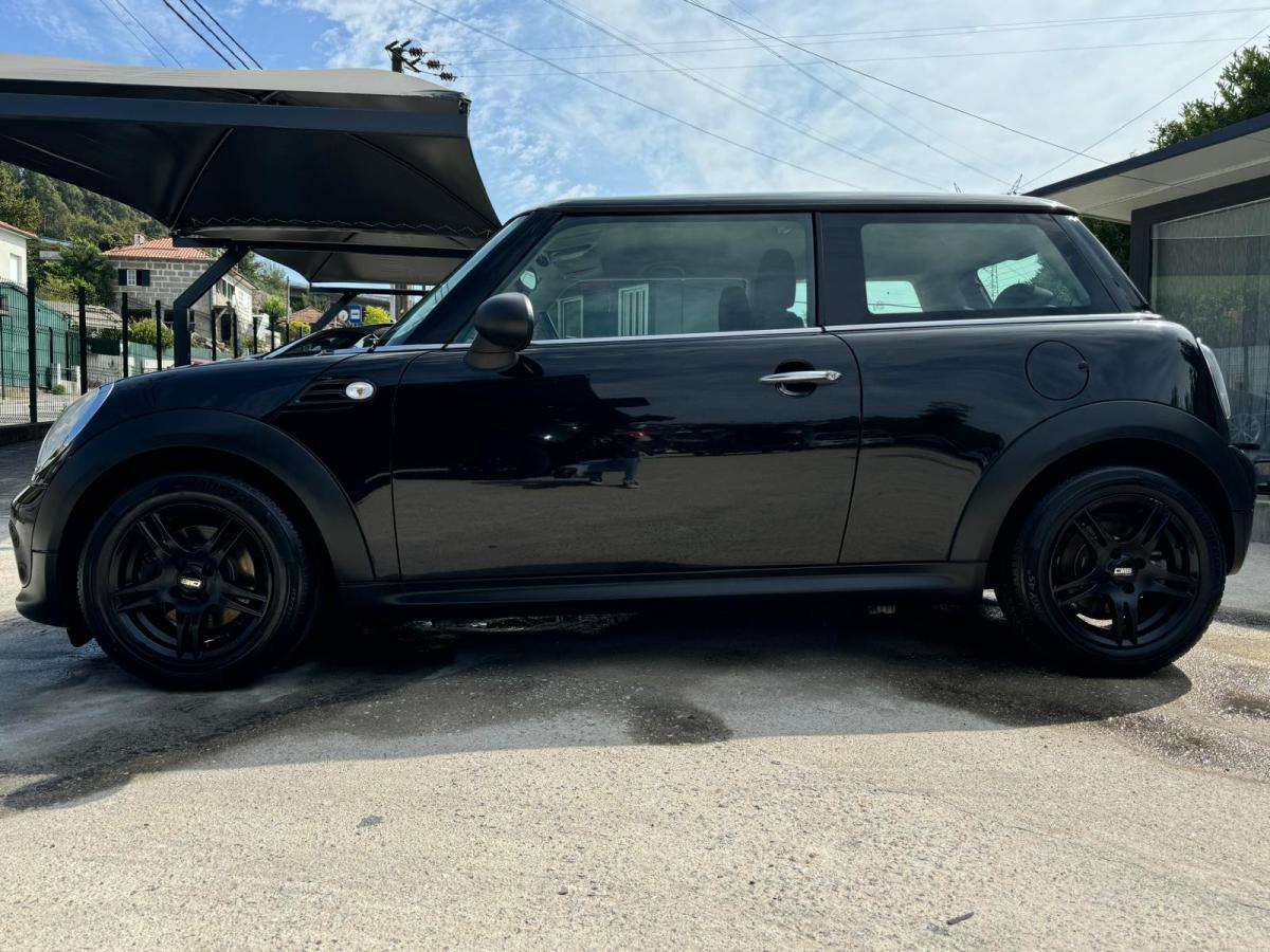 mini-cooper-2010-gasolina-1598cc