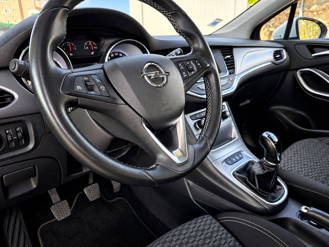opel-astra-2016-diesel-1598cc