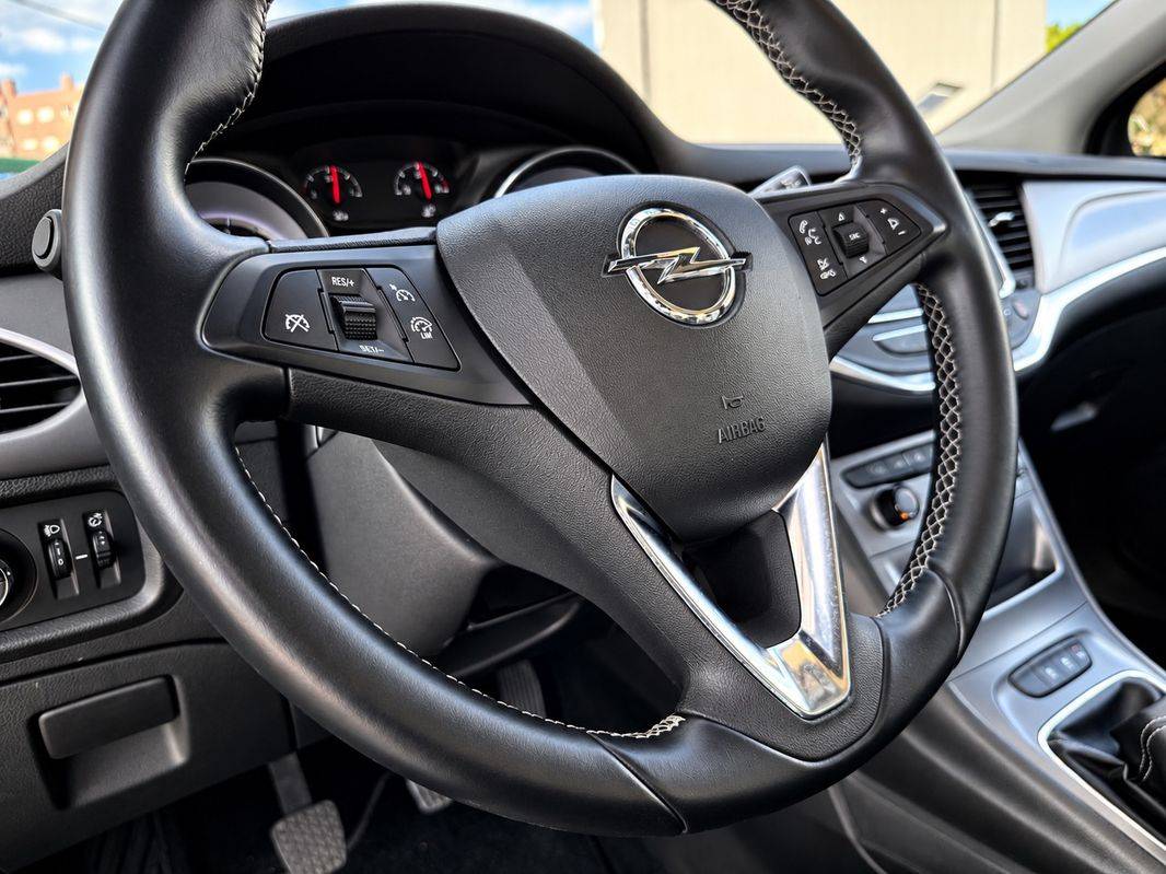opel-astra-2016-diesel-1598cc