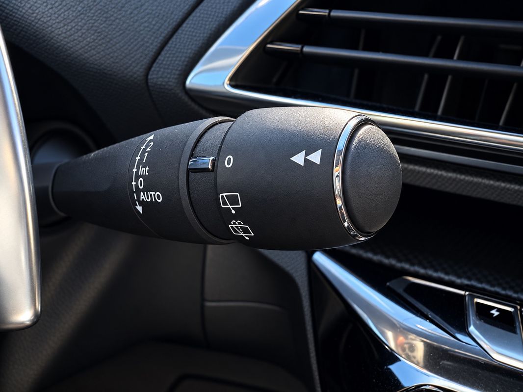 peugeot-3008-2024-hibrido-a-gasolina-1598cc