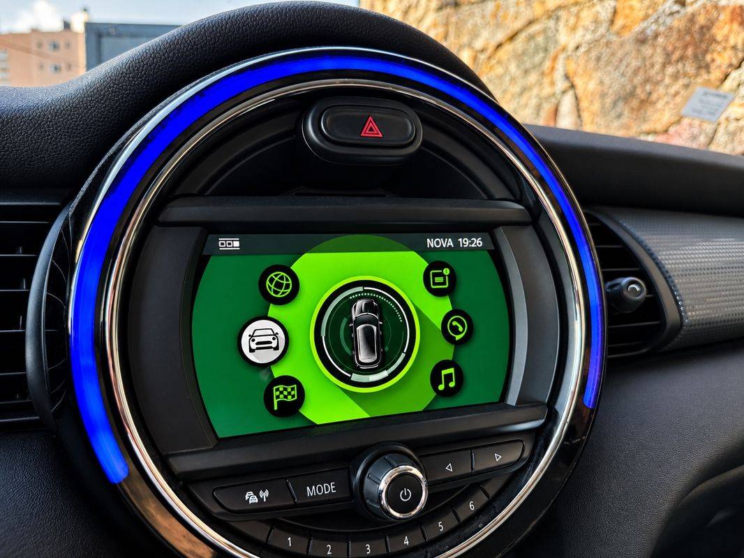 mini-cooper-2019-diesel-1496cc