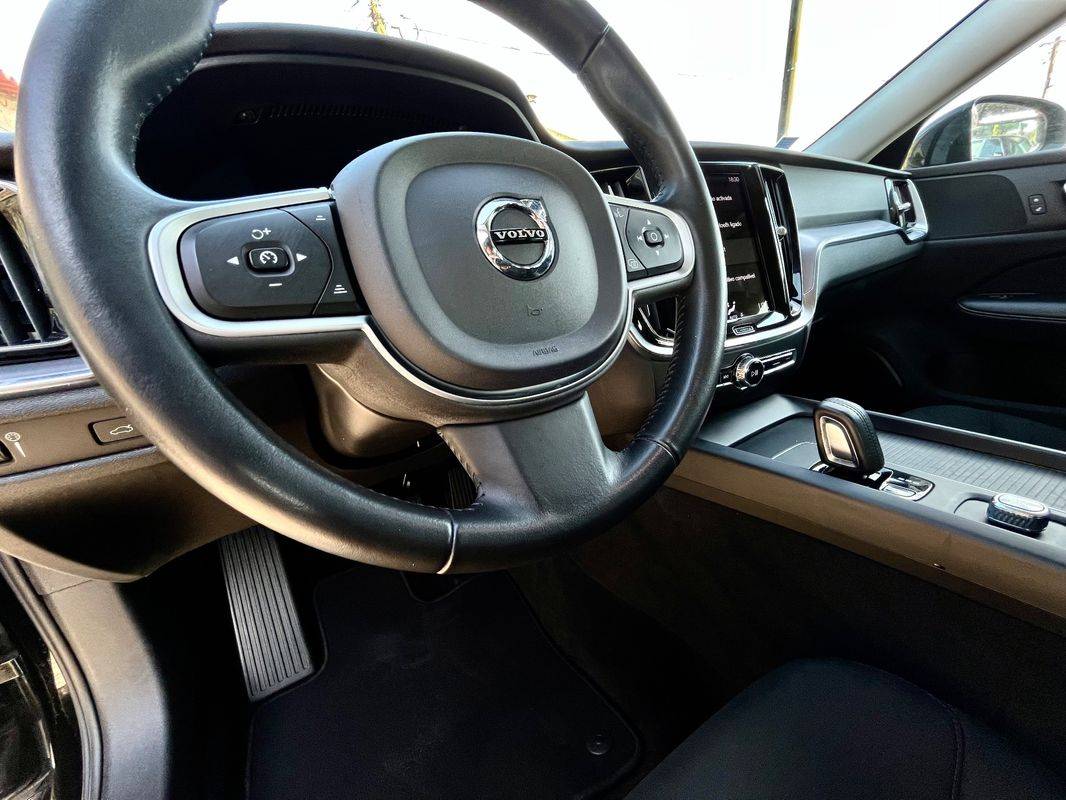 volvo-v60-2020-diesel-1969cc