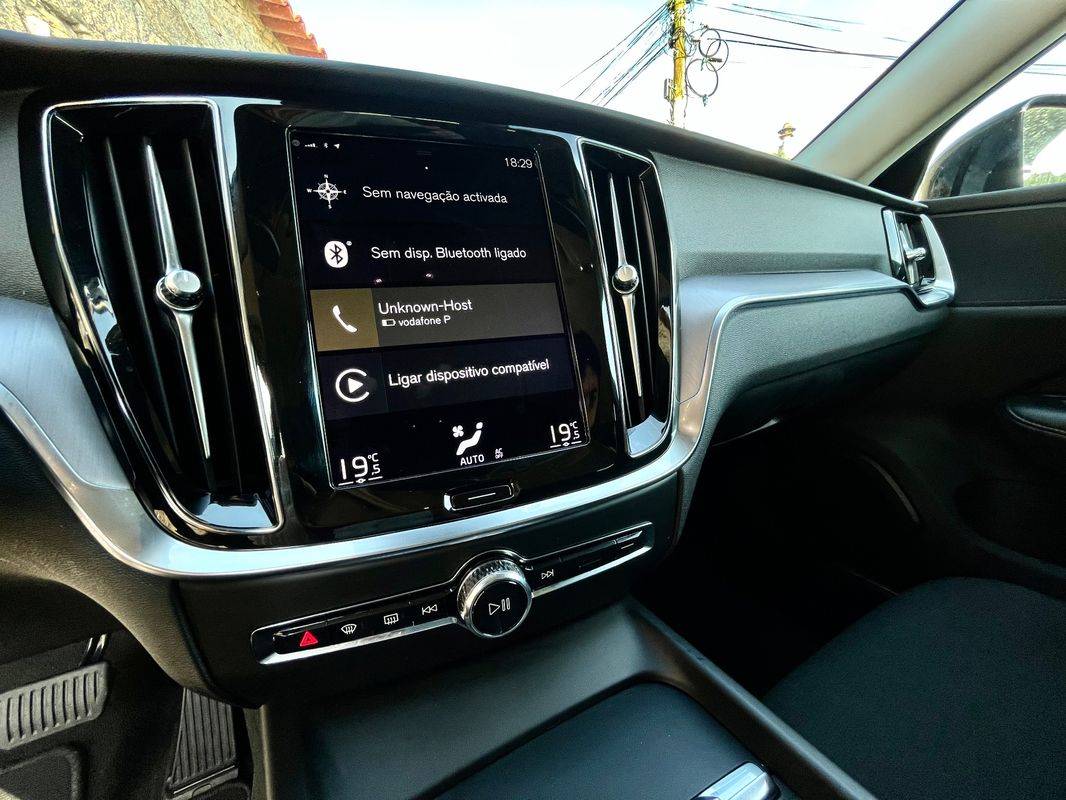 volvo-v60-2020-diesel-1969cc