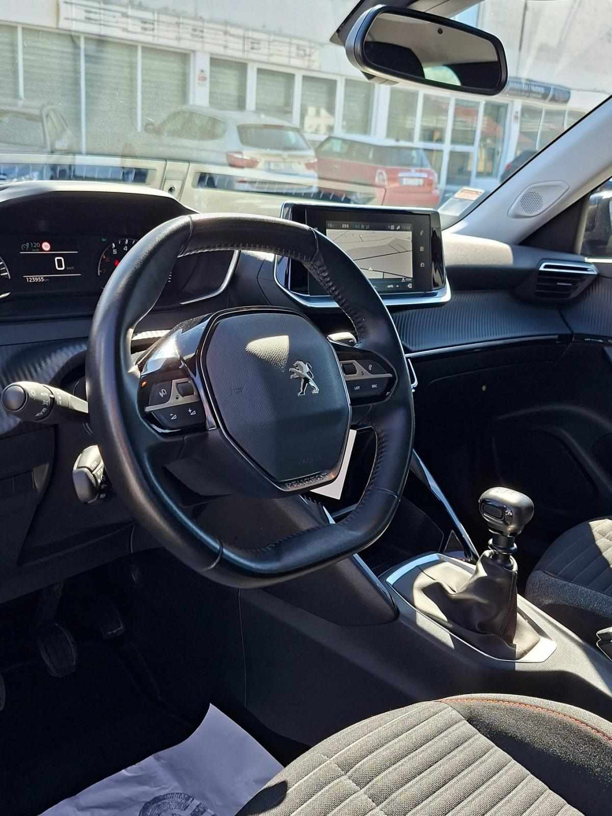 peugeot-2008-2022-diesel-1499cc
