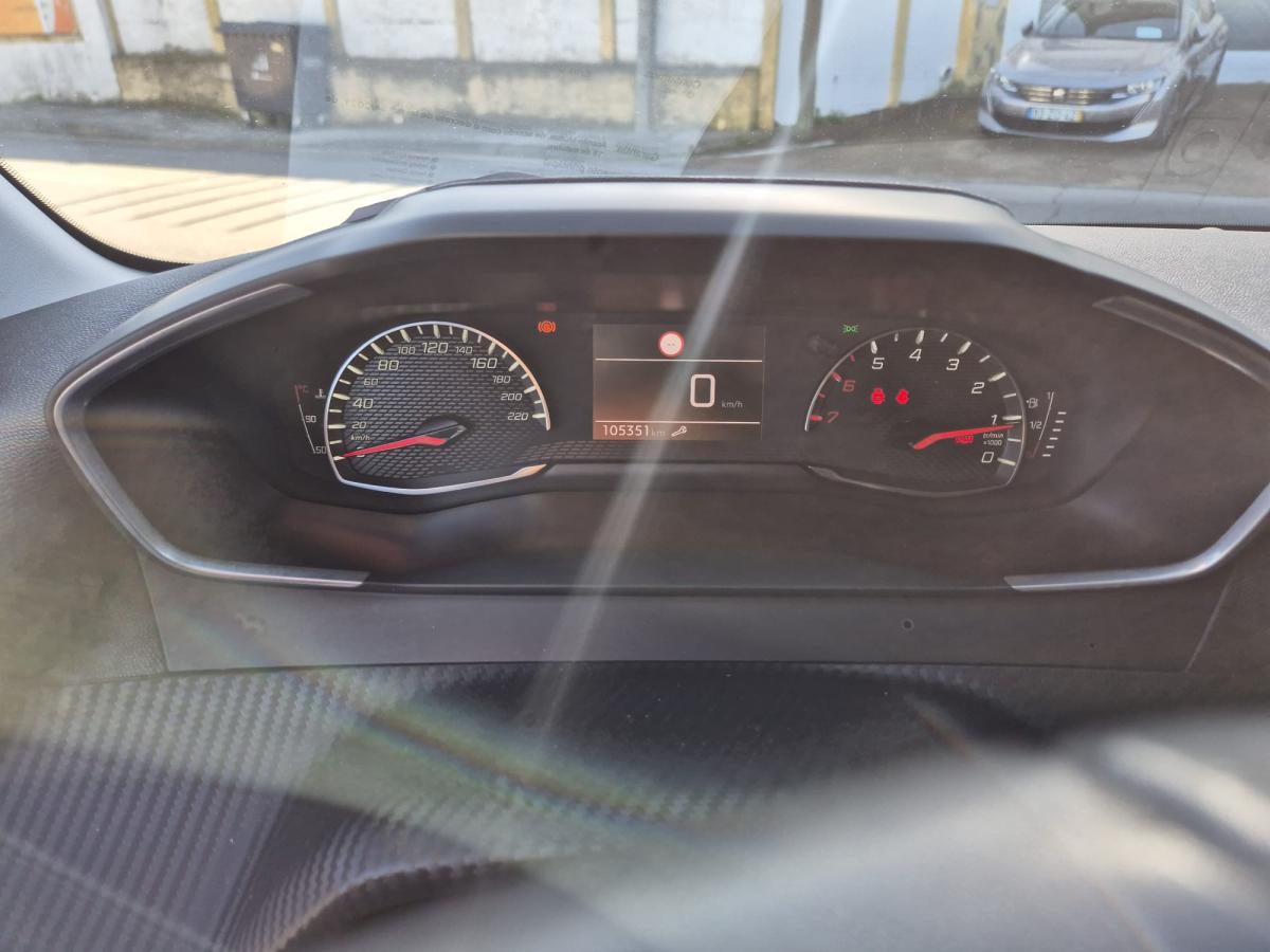 peugeot-208-2021-diesel-1499cc