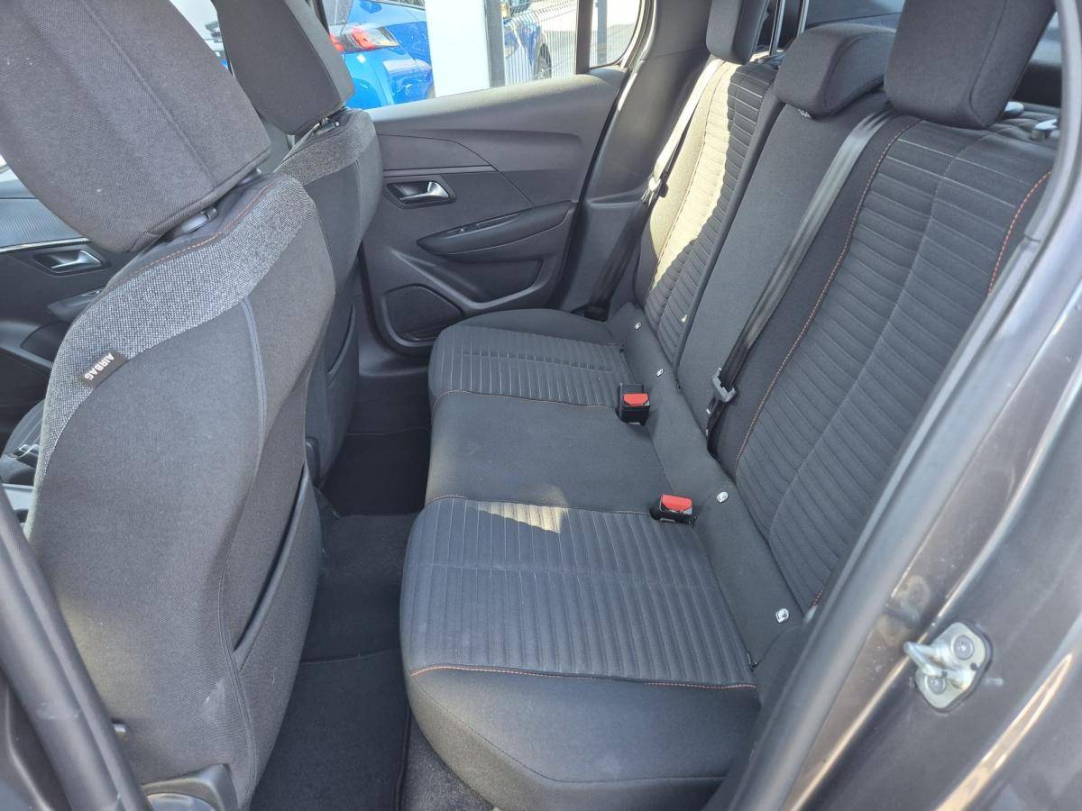 peugeot-208-2021-diesel-1499cc