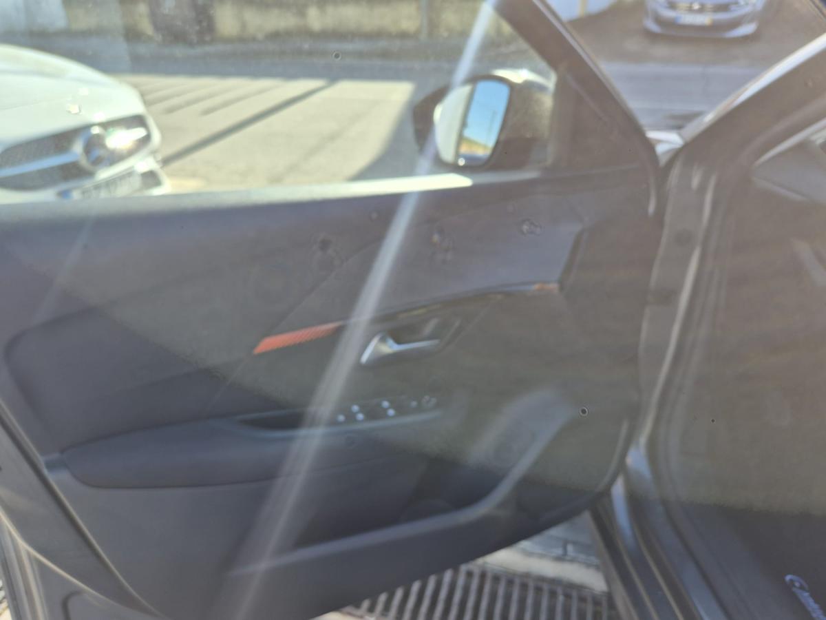 peugeot-208-2021-diesel-1499cc