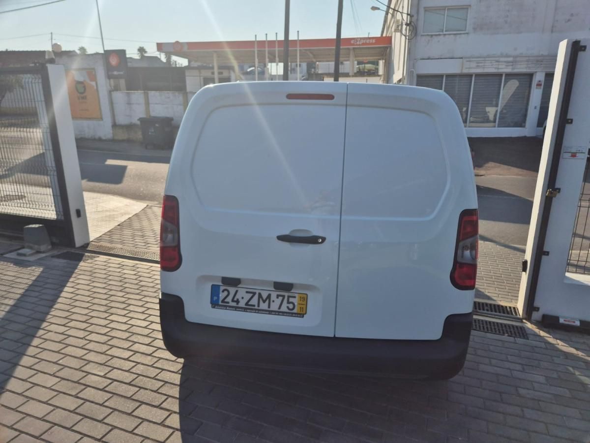 peugeot-partner-2019-diesel-1499cc