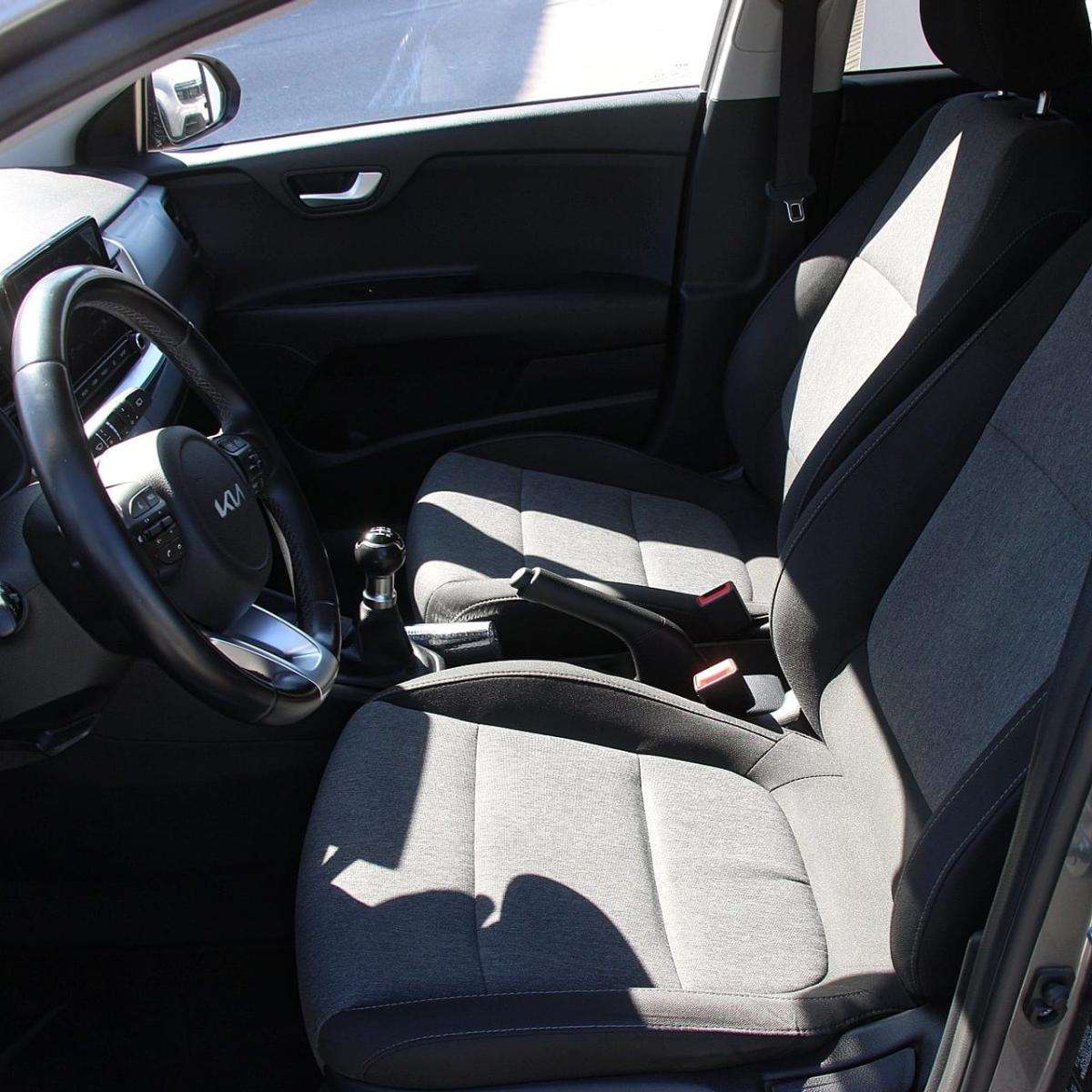 kia-stonic-2023-gasolina-1197cc