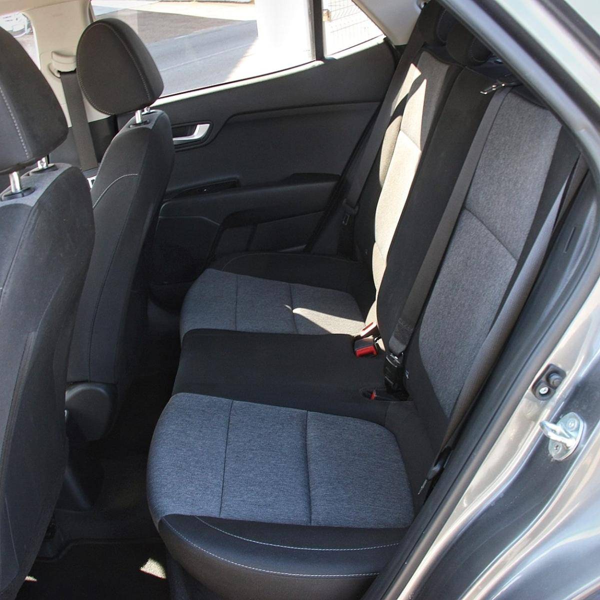 kia-stonic-2023-gasolina-1197cc