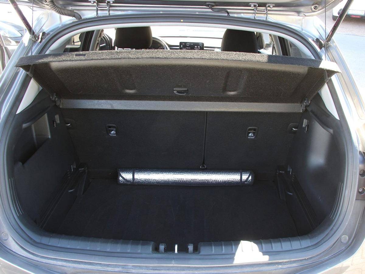 kia-stonic-2023-gasolina-1197cc