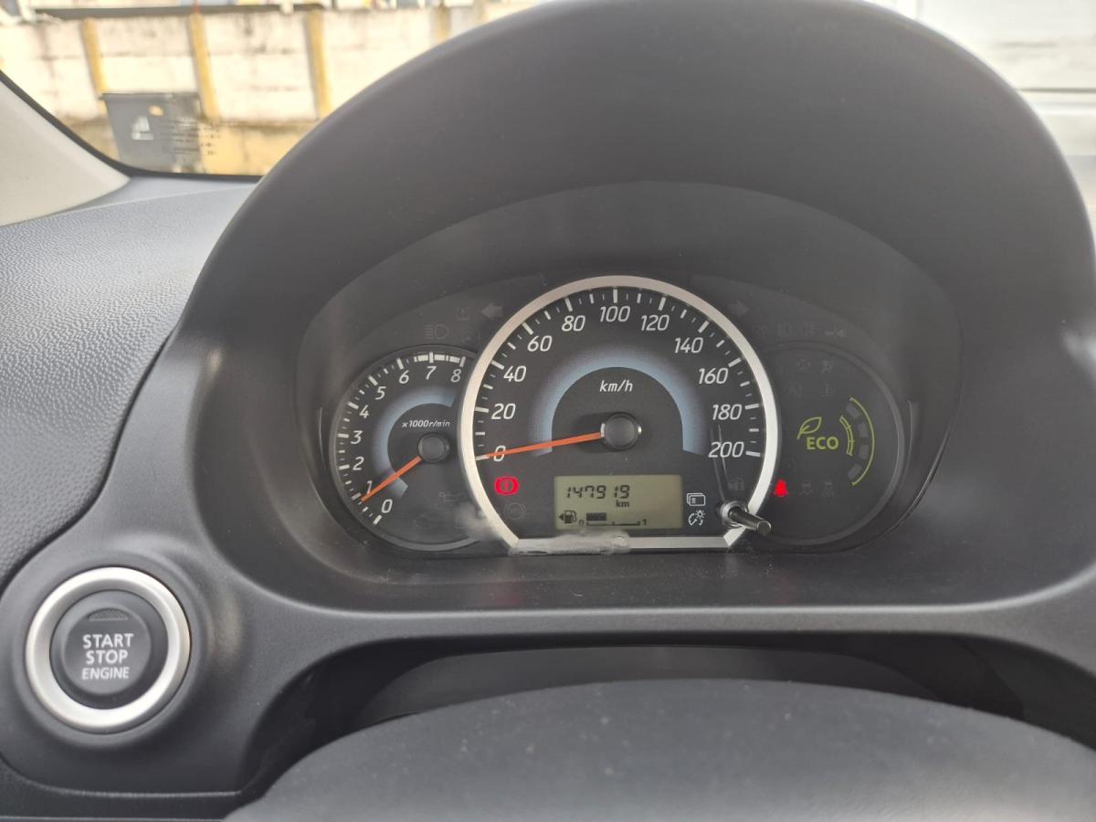 mitsubishi-space-star-2014-gasolina-1193cc