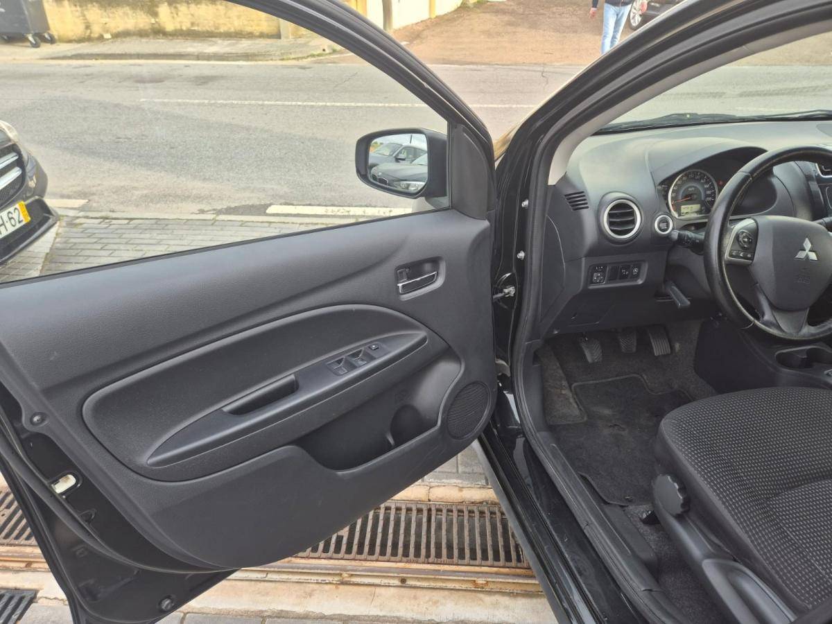 mitsubishi-space-star-2014-gasolina-1193cc