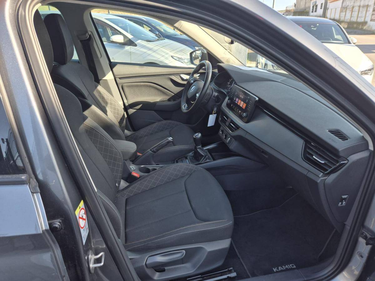 skoda-kamiq-2022-gasolina-999cc