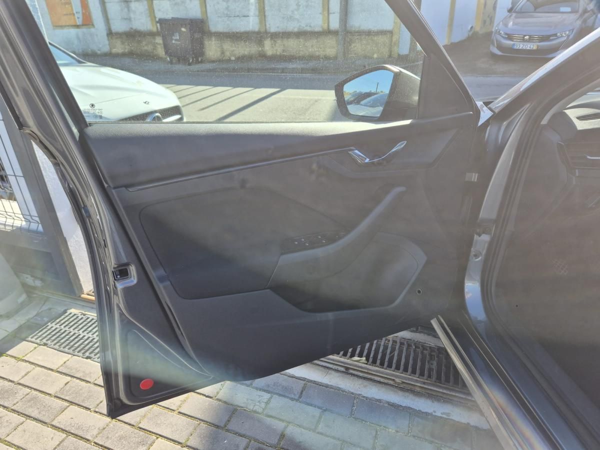 skoda-kamiq-2022-gasolina-999cc