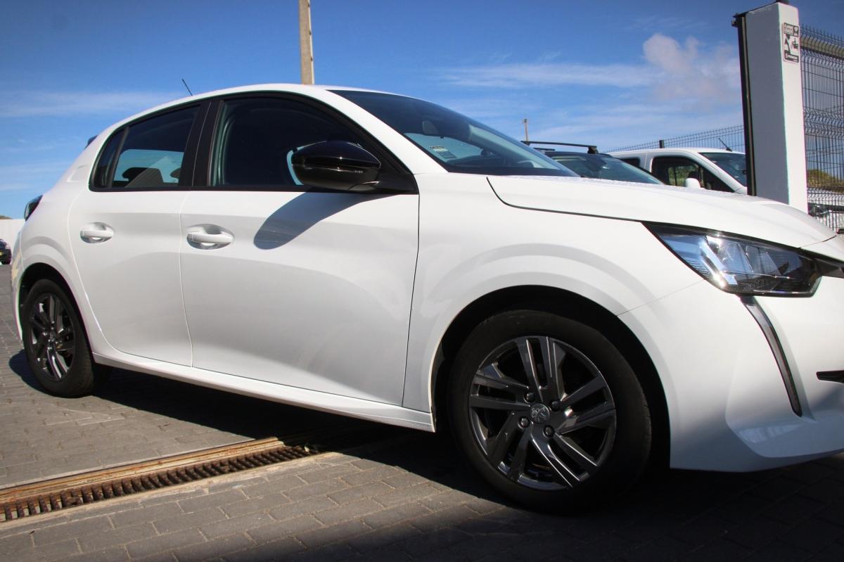 peugeot-208-2022-gasolina-1199cc
