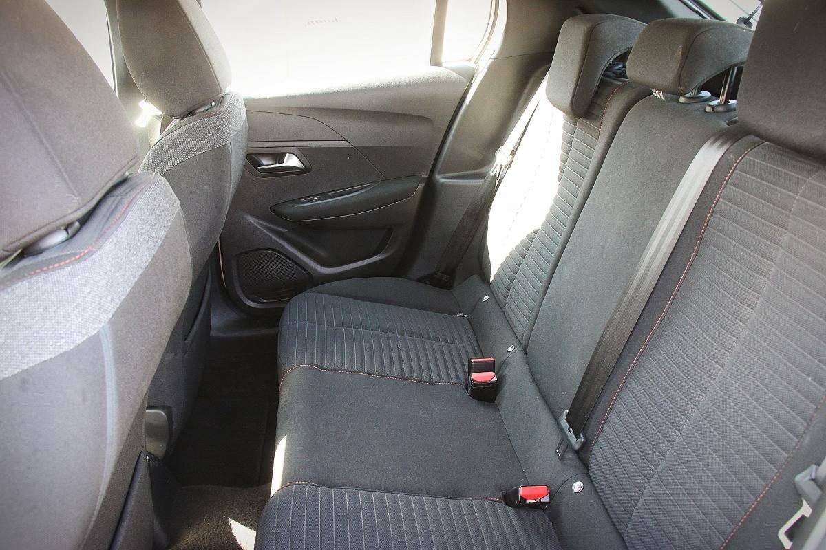 peugeot-208-2022-gasolina-1199cc