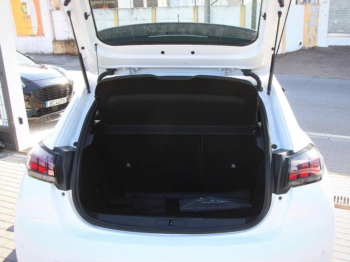 peugeot-208-2022-gasolina-1199cc