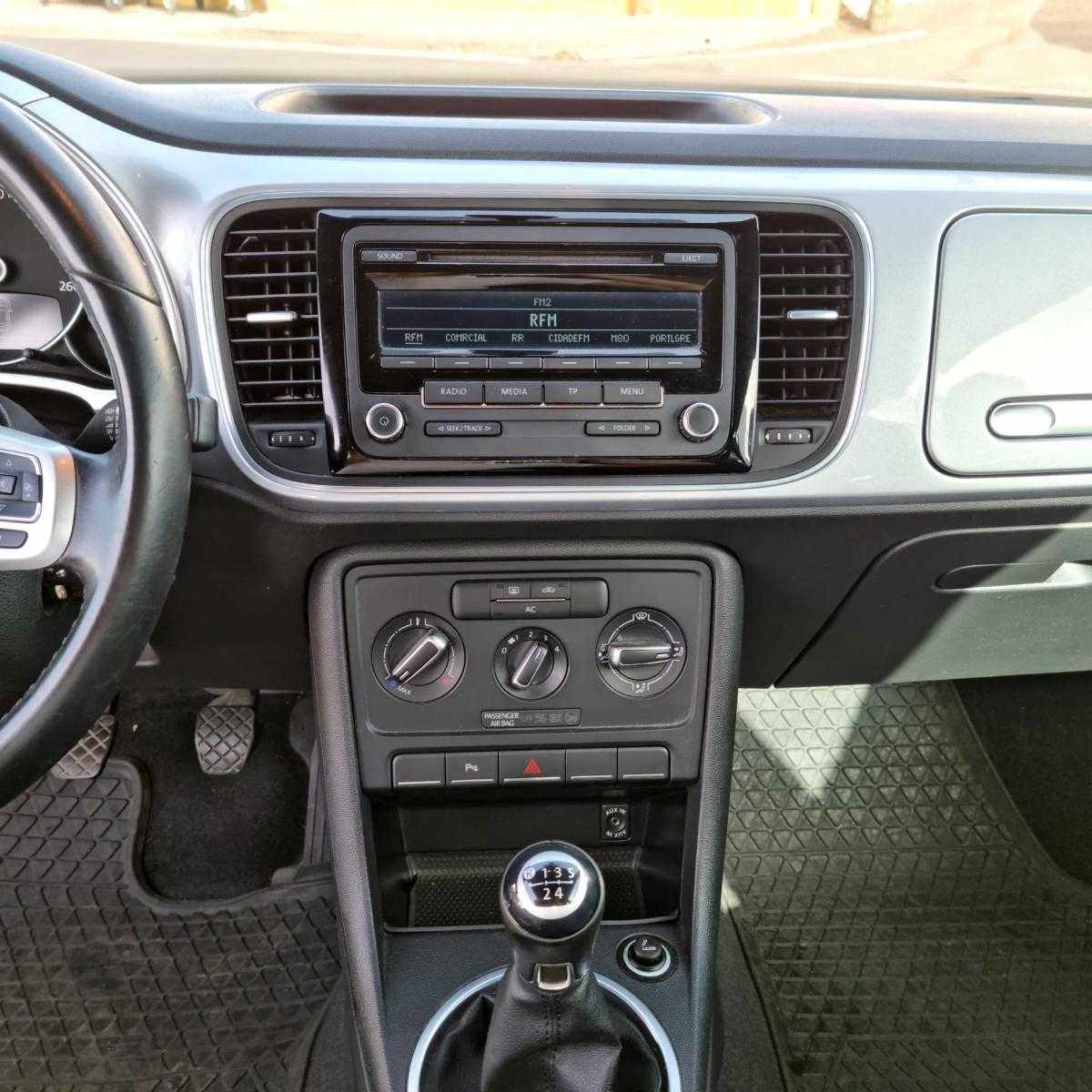 volkswagen-beetle-2012-diesel-1598cc