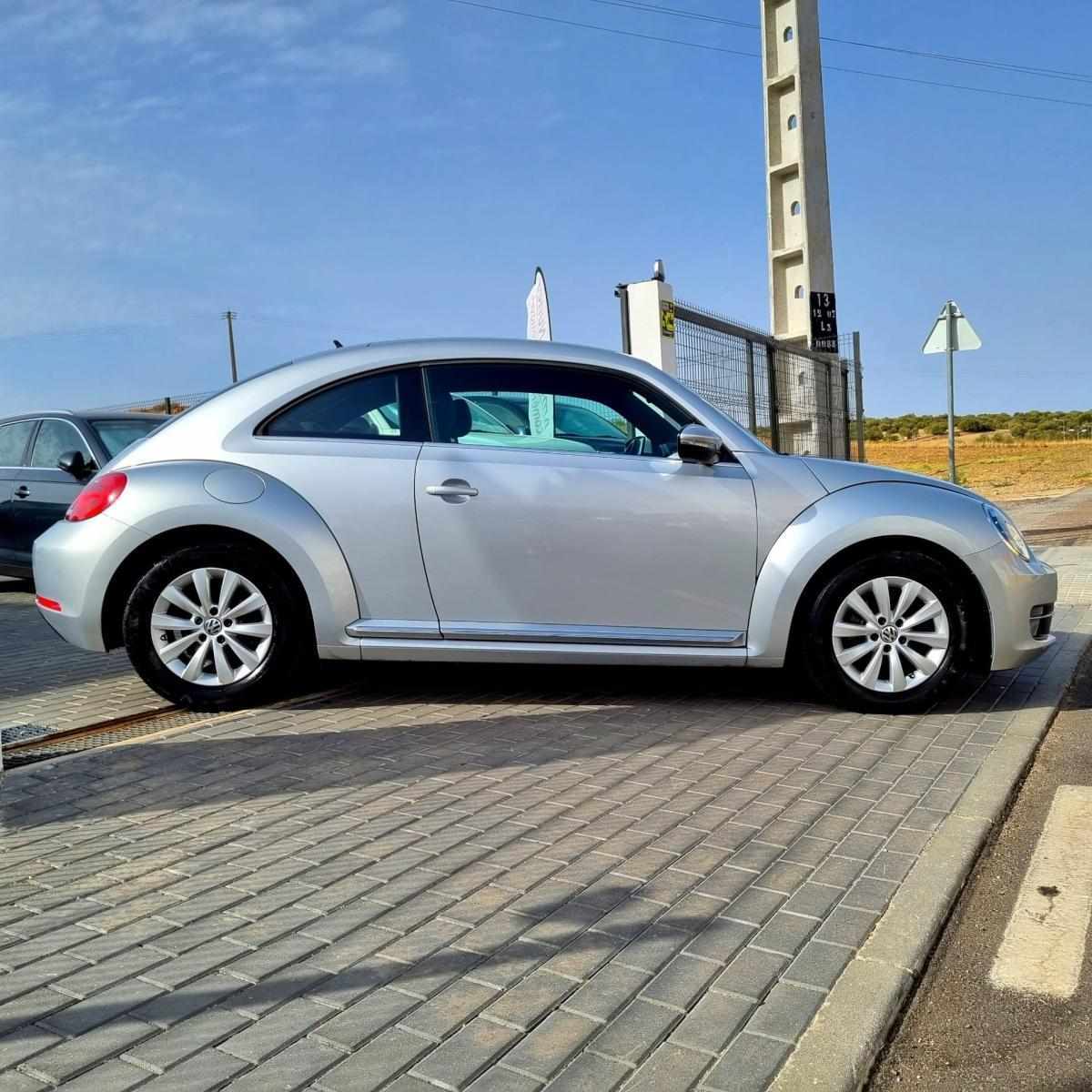 volkswagen-beetle-2012-diesel-1598cc