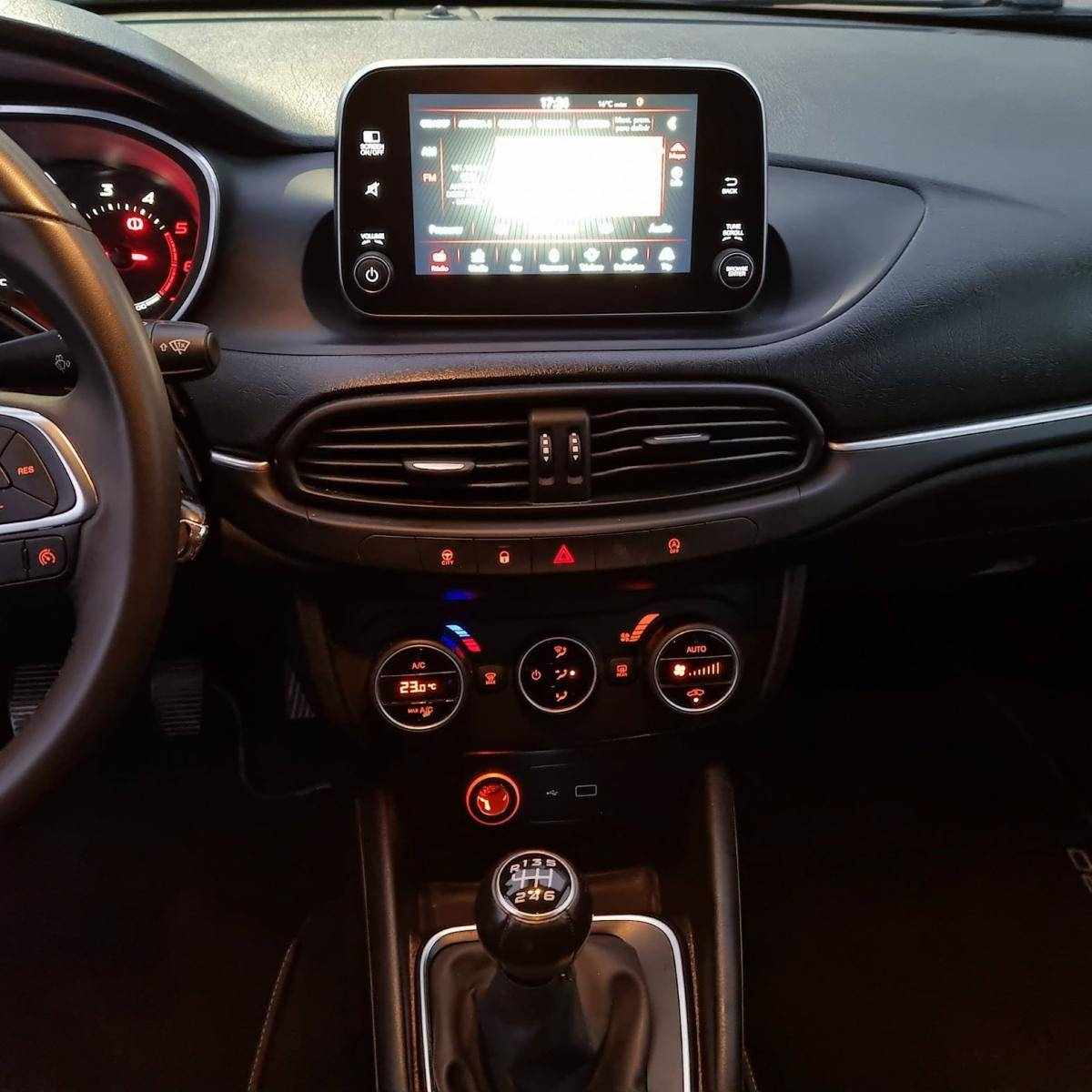 fiat-tipo-station-wagon-2020-diesel-1598cc
