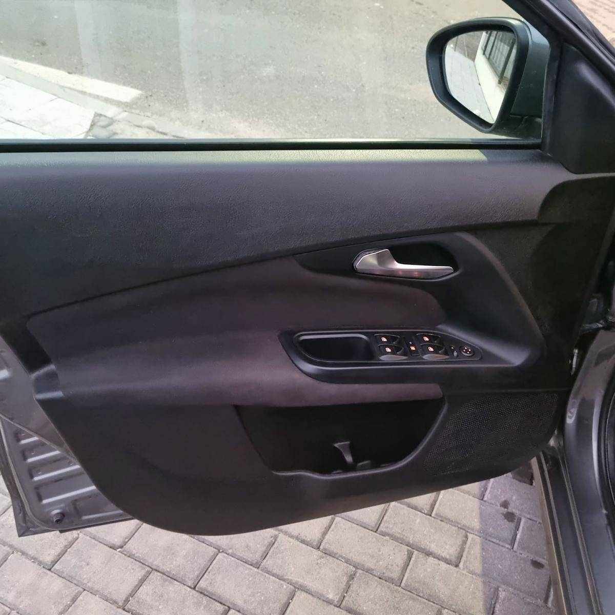 fiat-tipo-station-wagon-2020-diesel-1598cc
