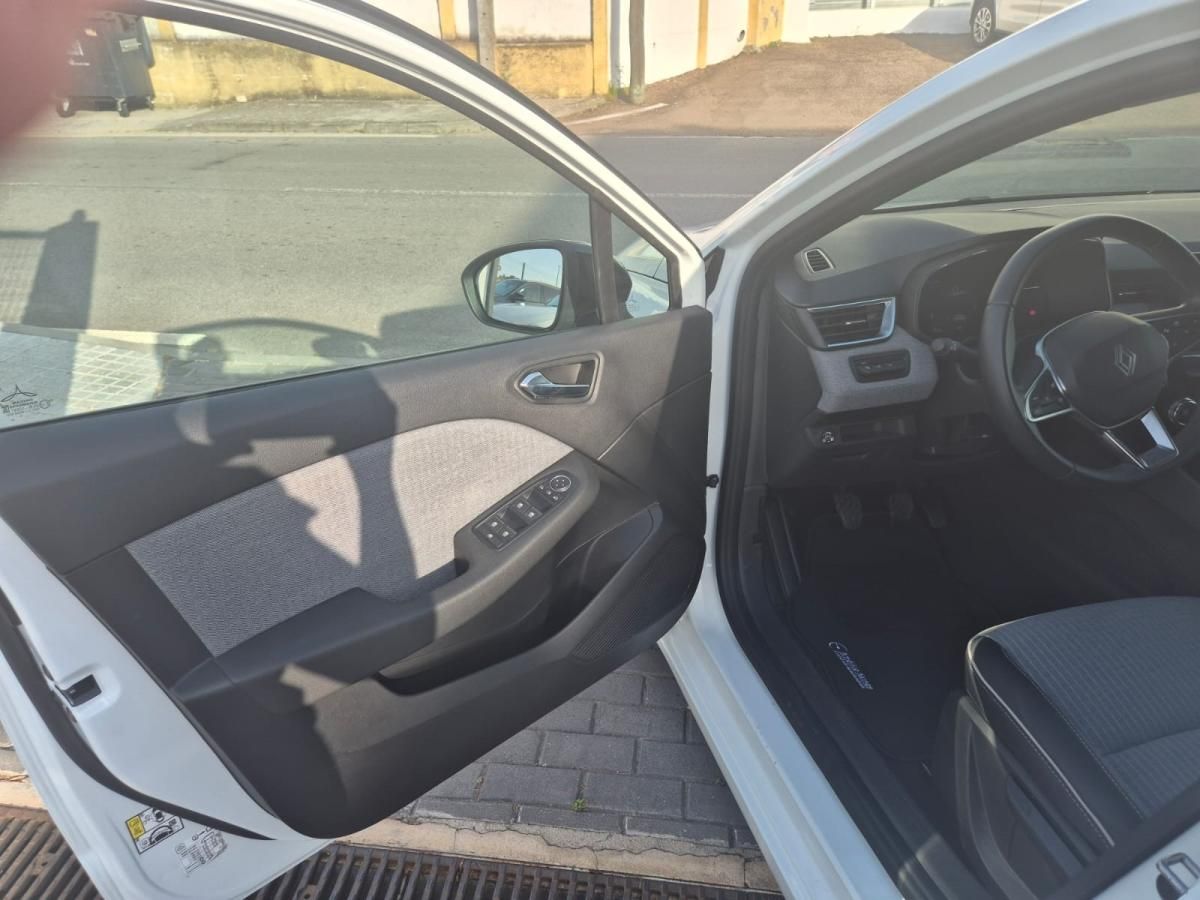 renault-clio-2024-gpl-999cc