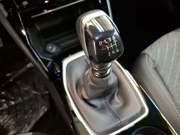 peugeot-2008-2025-gasolina-1199cc