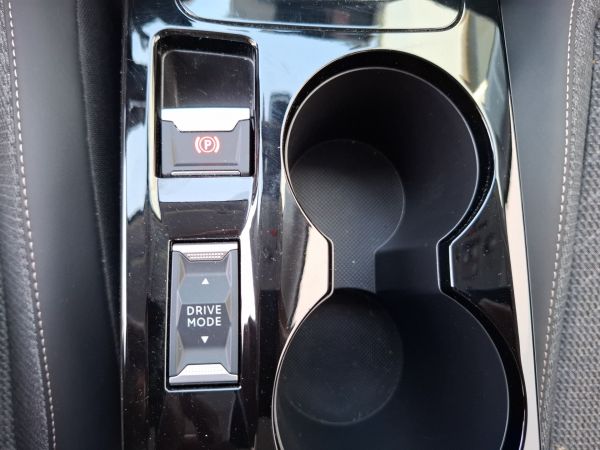 peugeot-208-2026-gasolina-1199cc