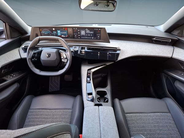 peugeot-5008-2025-gasolina-1199cc