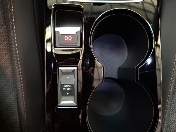 peugeot-2008-2025-gasolina-1199cc