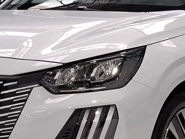 peugeot-208-2025-gasolina-1199cc