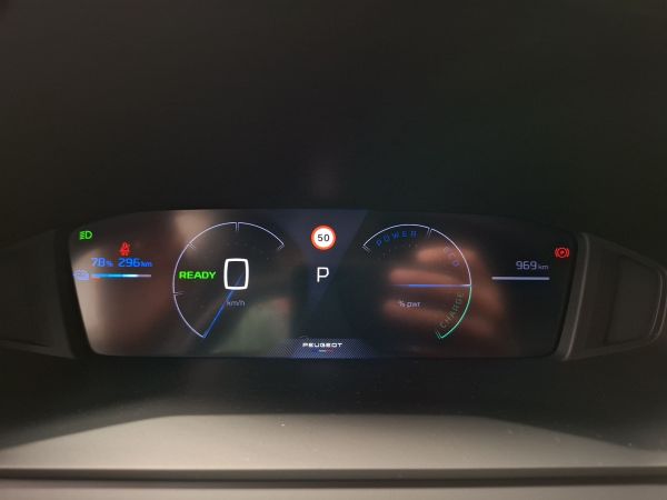 peugeot-e-2008-2026-eletrico-0cc