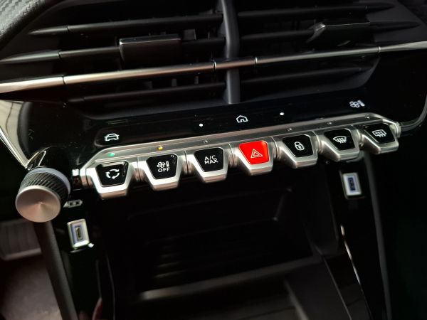 peugeot-e-2008-2026-eletrico-0cc