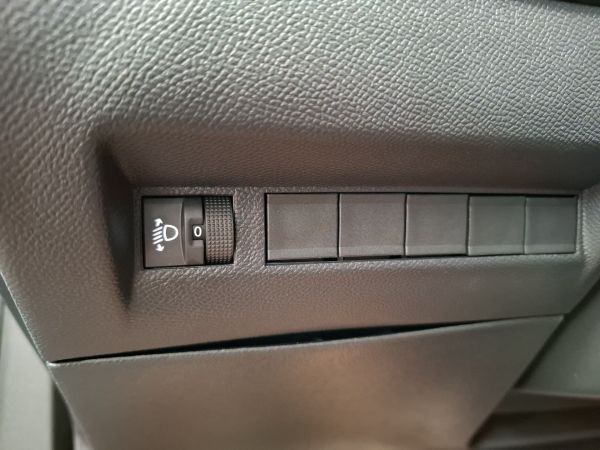 peugeot-e-2008-2026-eletrico-0cc